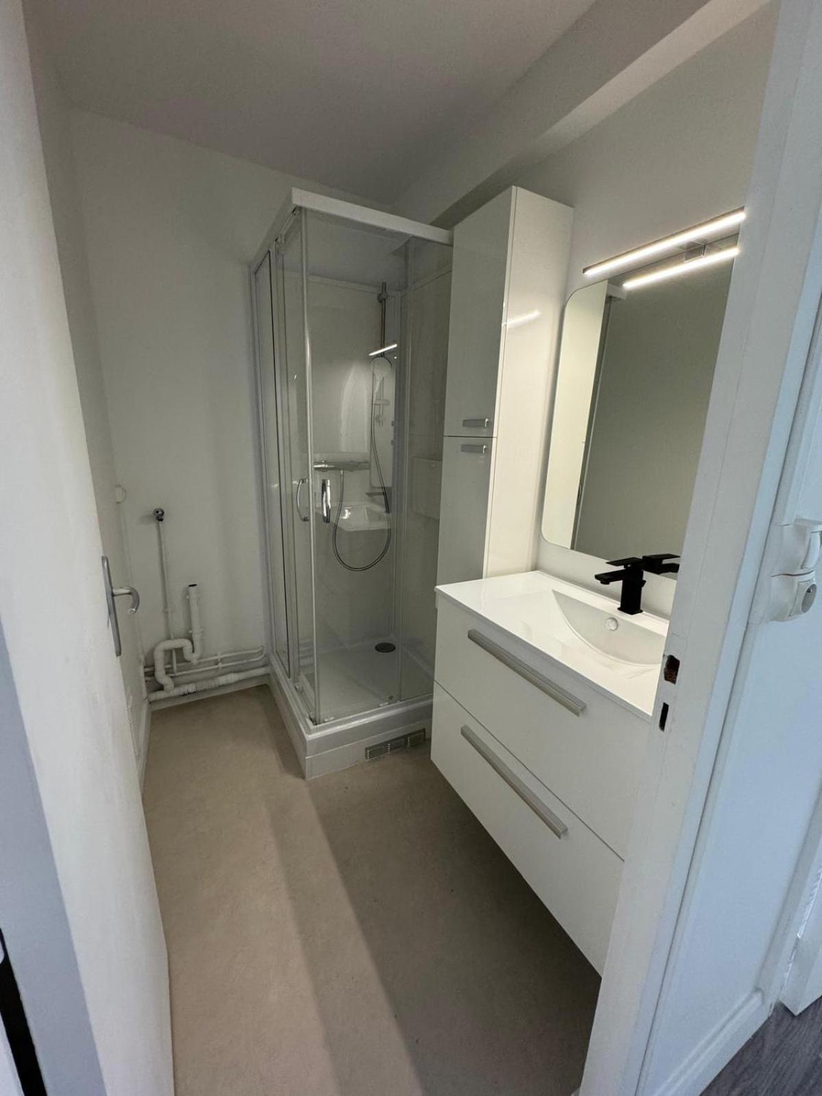 Logement Spacieux A 15Min De Paris - Free Parking - Free Wifi Pantin Exteriér fotografie